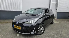 Zwart Gebruikt 2020 Toyota Yaris Hybrid Play Hatchback | € 17.650 (Goede deal)