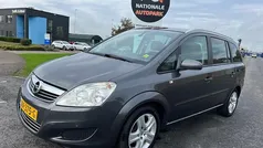 Grijs Gebruikt 2009 Opel Zafira Essentia MPV | € 2.499 (Eerlijke prijs)