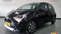 Zwart Gebruikt 2018 Toyota Aygo X-play Hatchback | € 13.999 (Eerlijke prijs)