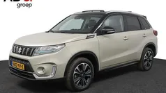 Bruin Gebruikt 2022 Suzuki Vitara Style SUV | € 27.950 (Eerlijke prijs)