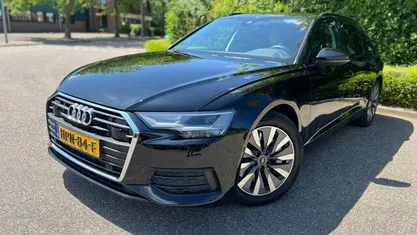 Zwart Occasion 2022 Audi A6 Comfort Stationwagen | € 38.750 (Goede deal)