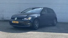 Zwart Gebruikt 2016 VW Golf VII Hatchback | € 12.750 (Eerlijke prijs)