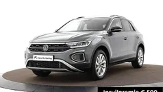 Gebruikt 2025 VW T-Roc Edition SUV | € 34.940 (Eerlijke prijs)