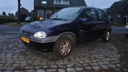 Blauw Gebruikt 1997 Opel Corsa Swing Hatchback | € 795 (Eerlijke prijs)
