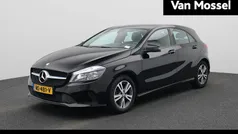 Zwart Gebruikt 2017 Mercedes A160 Hatchback | € 13.400 (Eerlijke prijs)