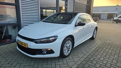 Wit Gebruikt 2009 VW Scirocco Coupé | € 4.750 (Eerlijke prijs)