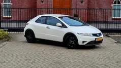 Wit Gebruikt 2011 Honda Civic Hatchback | € 4.999 (Eerlijke prijs)
