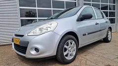 Grijs Gebruikt 2010 Renault Clio II Hatchback | € 1.499 (Eerlijke prijs)