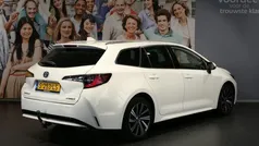 Wit Gebruikt 2023 Toyota Corolla Stationwagen | € 25.850 (Eerlijke prijs)