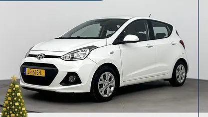Wit Gebruikt 2017 Hyundai i10 Comfort Hatchback | € 11.700 (Eerlijke prijs)