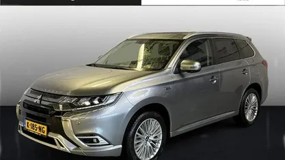 Occasion 2021 Mitsubishi Outlander P-HEV Intense+ SUV | € 24.950 (Eerlijke prijs)
