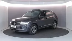 Gebruikt 2021 VW Tiguan Life SUV | € 34.949 (Eerlijke prijs)