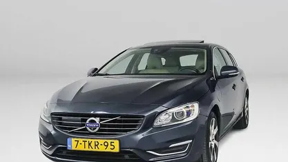 Occasion 2014 Volvo V60 Summum Stationwagen | € 6.950 (Goede deal)