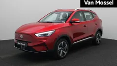 Rood Gebruikt 2023 MG ZS Comfort Sedan | € 21.495 (Eerlijke prijs)