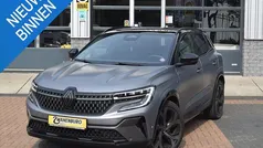 Grijs Gebruikt 2023 Renault Austral Iconic Esprit Alpine SUV | € 33.950 (Eerlijke prijs)