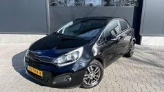 Zwart Gebruikt 2012 Kia Rio Plus Hatchback | € 5.495 (Eerlijke prijs)