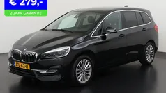 Blacksapphire metallic (475) Gebruikt 2019 BMW 218 Luxury Line Stationwagen | € 22.495 (Eerlijke prijs)