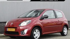 Rood, metallic lak Gebruikt 2010 Renault Twingo Dynamique Hatchback | € 2.950 (Eerlijke prijs)