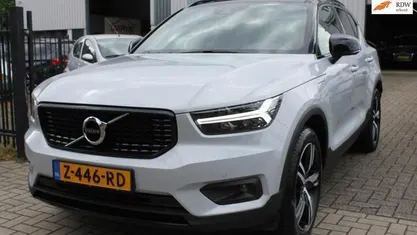Gebruikt 2021 Volvo XC40 R-Design SUV | € 30.995