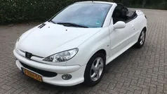Wit Gebruikt 2006 Peugeot 206 CC Cabriolet | € 1.950 (Eerlijke prijs)