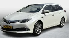 Wit Gebruikt 2015 Toyota Auris Hybrid Stationwagen | € 13.400 (Eerlijke prijs)