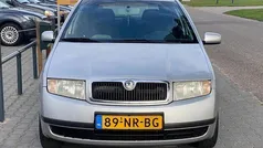 Grijs Gebruikt 2004 Skoda Fabia Comfort Hatchback | € 1.999 (Eerlijke prijs)
