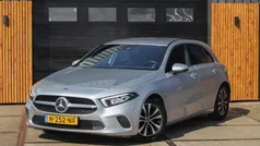 Grijs Gebruikt 2020 Mercedes A180 Business Hatchback | € 18.499 (Super prijs)