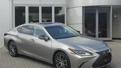 Gebruikt 2023 Lexus ES300H Business Edition Sedan | € 43.700 (Super prijs)