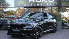 Zwart Gebruikt 2023 BMW X5 Executive SUV | € 66.850 (Eerlijke prijs)