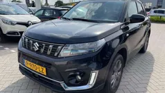 Zwart Gebruikt 2022 Suzuki Vitara SUV | € 20.950 (Goede deal)