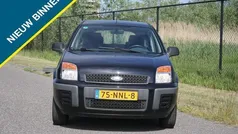 Zwart Gebruikt 2010 Ford Fusion Cool & Sound Edition MPV | € 2.349 (Eerlijke prijs)