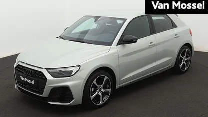 Grijs Gebruikt 2024 Audi A1 Sportback S-Line Hatchback | € 25.900 (Eerlijke prijs)