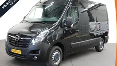 Zwart Gebruikt 2022 Opel Movano Van | € 22.390 (Goede deal)