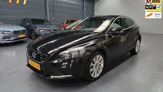 Gebruikt 2013 Volvo V40 Momentum Stationwagen | € 9.850 (Eerlijke prijs)