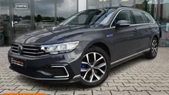 Grijs Gebruikt 2021 VW Passat GTE Stationwagen | € 24.900 (Eerlijke prijs)