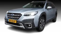 Grijs (metallic) Gebruikt 2023 Subaru Outback Premium Stationwagen | € 48.950 (Eerlijke prijs)