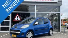 Blauw Gebruikt 2011 Peugeot 107 Sportium Hatchback | € 2.749 (Eerlijke prijs)