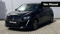 Zwart Gebruikt 2023 Peugeot 208 Allure Hatchback | € 17.940 (Eerlijke prijs)