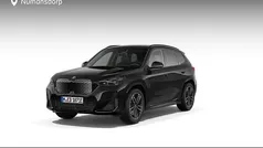 Gebruikt 2025 BMW iX1 M Sport SUV | € 60.396 (Eerlijke prijs)
