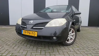 Zwart (metallic) Gebruikt 2004 Nissan Primera Visia Hatchback | € 1.450 (Eerlijke prijs)