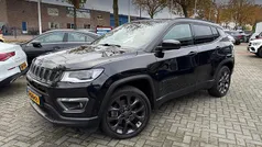 Zwart (metallic) Gebruikt 2020 Jeep Compass SUV | € 22.950 (Eerlijke prijs)