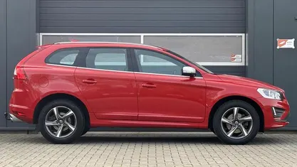 Occasion 2015 Volvo XC60 R-Design SUV | € 20.950 (Eerlijke prijs)