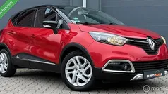 Rood Gebruikt 2015 Renault Captur SUV | € 10.950 (Goede deal)