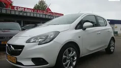 Wit Gebruikt 2016 Opel Corsa Edition Hatchback | € 6.995 (Eerlijke prijs)