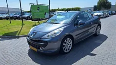Grijs, metallic lak Gebruikt 2008 Peugeot 207 CC Sport Cabriolet | € 2.499 (Eerlijke prijs)
