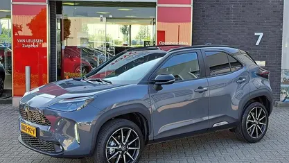 Grijs Gebruikt 2025 Toyota Yaris Cross Sport SUV | € 36.400 (Eerlijke prijs)