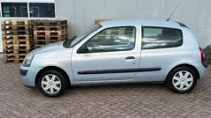 Gebruikt 2004 Renault Clio II Authentique Hatchback | € 1.950 (Eerlijke prijs)