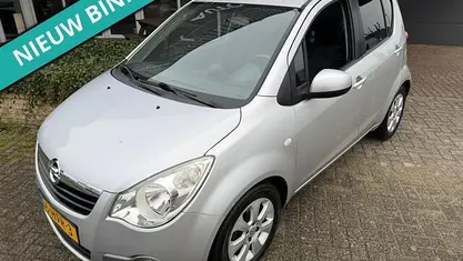 Grijs (metallic) Occasion 2008 Opel Agila Enjoy Hatchback | € 2.945 (Eerlijke prijs)