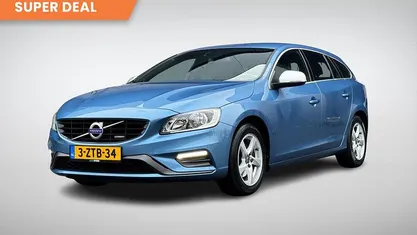 Occasion 2015 Volvo V60 R-Design Stationwagen | € 16.494 (Eerlijke prijs)