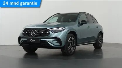 Zilver Occasion 2025 Mercedes GLC300e AMG line SUV | € 70.850 (Eerlijke prijs)